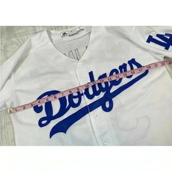 AUTHENTIC MAJESTIC Sz S CODY BELLINGER LOS ANGELES DODGERS FLEX BASEBALL Jersey - Picture 15 of 16